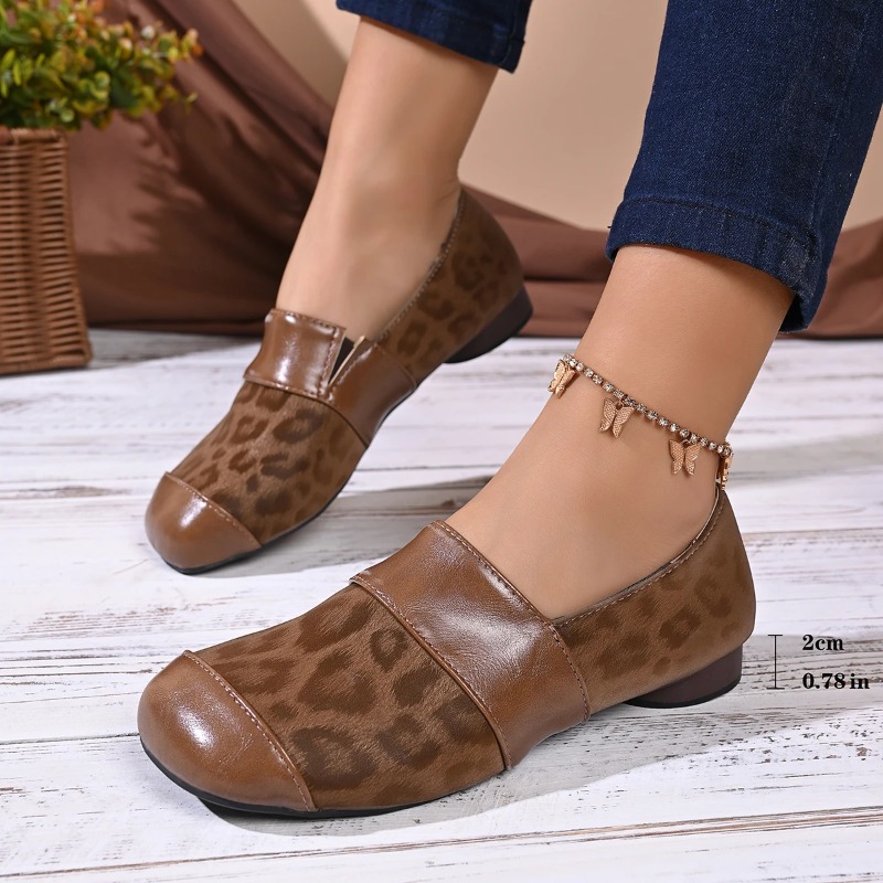 Casual Sneaker Low - 女性のファッションヒョウ柄ローファー春秋コンフォートスリッポンスニーカー女性英国スタイルブロックヒールカジュアルフラットシューズ