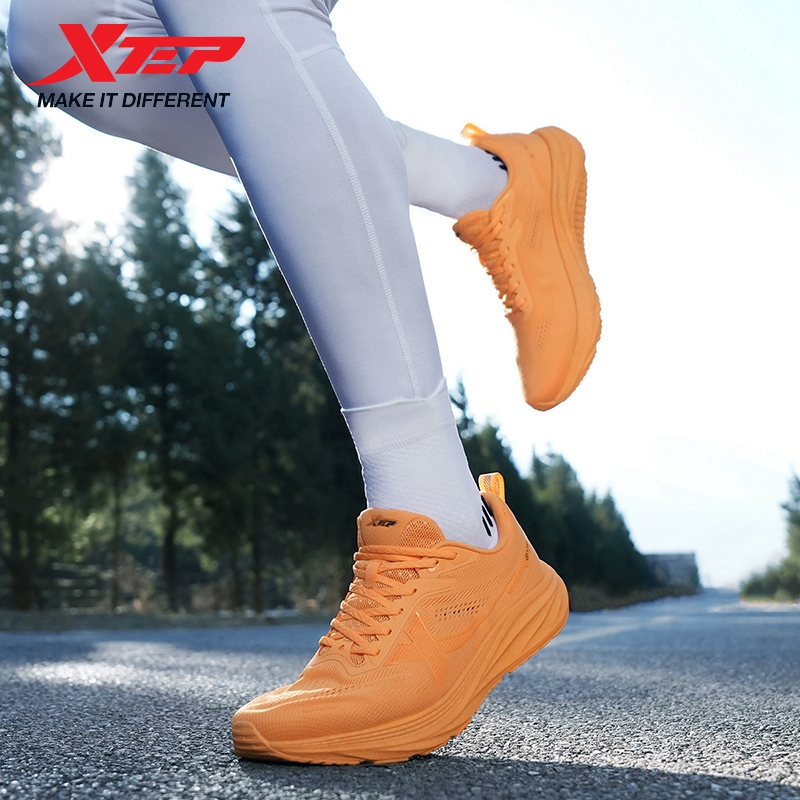 Xtep PIONEER ランニングシューズ メンズ 202 - Men'S Xtep Shoes のレビューと価格