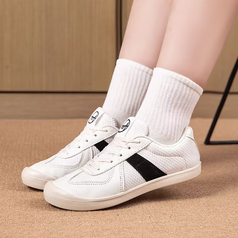 女性のスポーツシューズ高級カジュアルテニスアウトドアウォーキ - Casual Sneaker Low のレビューと価格