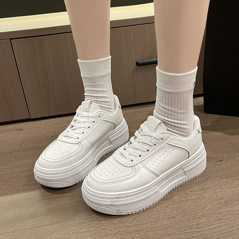 2026年春秋ファッション新作 通気性抜群 ホワイトシューズ - Casual Sneaker Low のレビューと価格