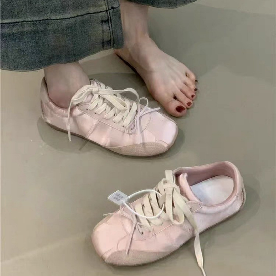 2026年春新作 レディース ホワイトボウスニーカー レース - Casual Sneaker Low のレビューと価格