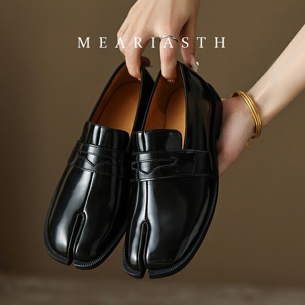 黒のタビシューズ、スプリットトゥ、パテントレザー、女性用ロー - Men'S Shoes Wide Width のレビューと価格