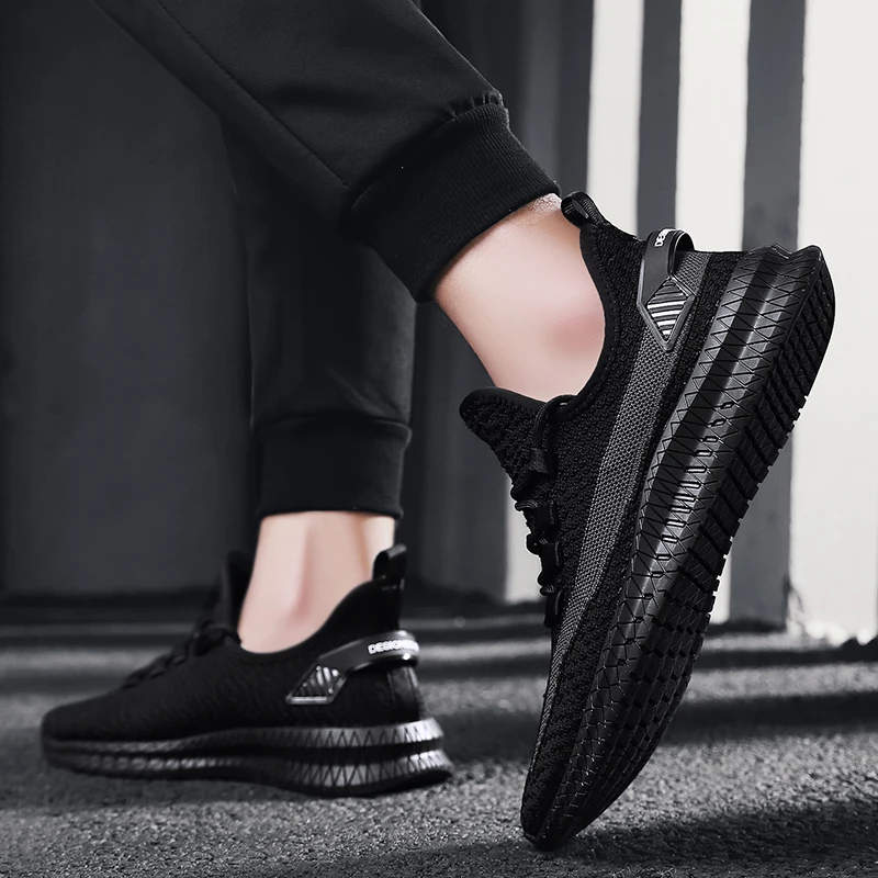 メンズ織り靴 2025年新作ブランド 通気性スポーツシューズ - Mesh Trainer Breathable のレビューと価格