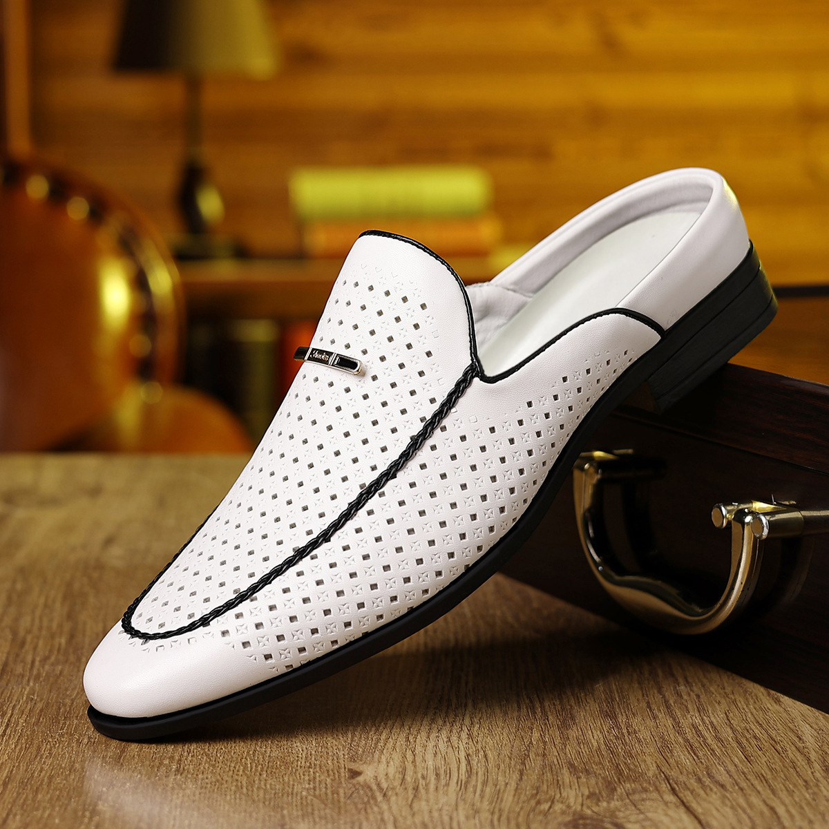 ファッションメンズ赤白黄青ハーフスリッパ革靴男性カジュアルミ - Men Shoes Red Tape のレビューと価格