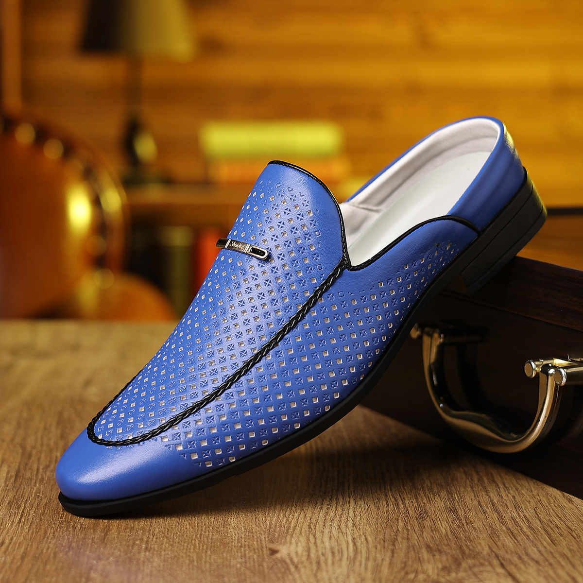 ファッションメンズ赤白黄青ハーフスリッパ革靴男性カジュアルミ - Men Shoes Red Tape のレビューと価格