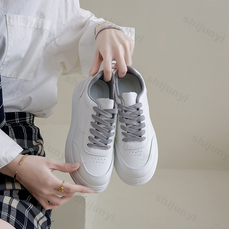 レディースホワイトシューズ 2025年秋新作 通気性抜群 快 - Casual Sneaker Low のレビューと価格